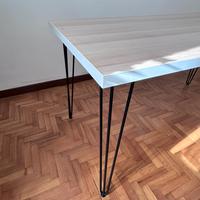 Tavolo design + 4 gambe a forcina nera