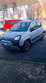 Fiat panda cross ibrida