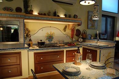 Cucina in ceramica unica, firmata N. giuliano
