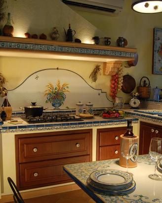 Cucina in ceramica unica, firmata N. giuliano