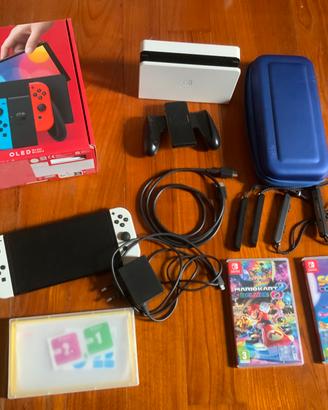 Nintendo Switch OLED Bianca + accesori