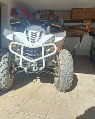 quad Yamaha wolverine
