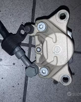 Pinza freno ant destro piaggio x9 250 - anni 2000