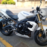 Triumph Street Triple 675