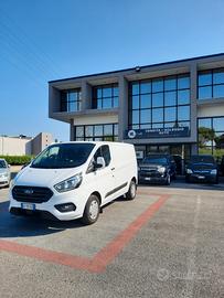 Ford Transit Custom 320 2.0 EcoBlue Hybrid 130 PC 