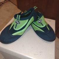 scarpe da nuoto 