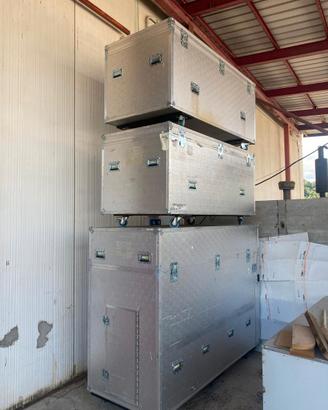 Flight case - grandi contenitori legno e alluminio