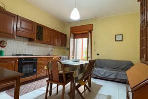 Comodo Bilocale, con terrazzino e utenze comprese