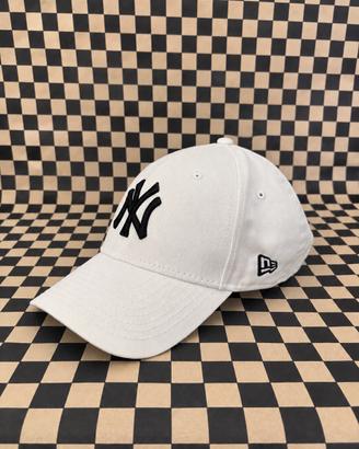 Cappello New Era 9FORTY NY Yankees Bianco/Nero
