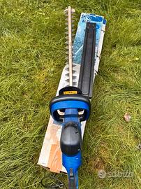 Tagliasiepe elettrico