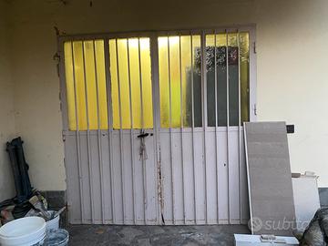 Portone in ferro da garage