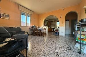 PORZIONE DI BIFAMILIARE A MONTECATINI-TERME