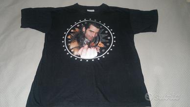 T-shirt e bandana, Né buoni né cattivi Tour