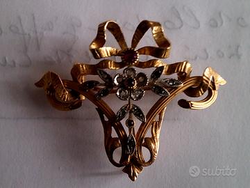 Spilla anni 50 in oro 18 kt