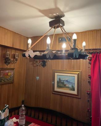Lampadario in legno