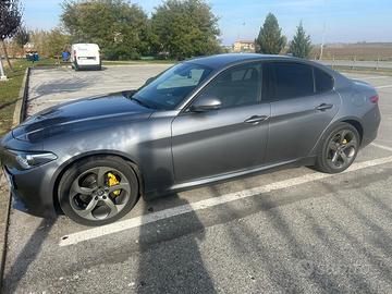 Alfa Romeo Giulia Sprint 2.2