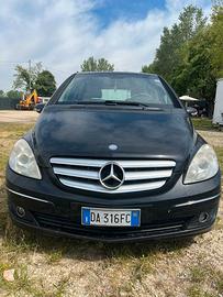 Mercedes-Benz B 180 CDI – Nero