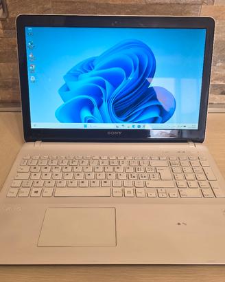 Sony Vaio , Intel i5,  8gb ram   240gb ssd, win11
