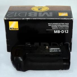 37848 Nikon MB D12
