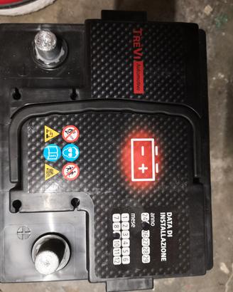 batteria per auto 