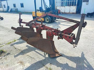 Aratro trivomere Rossetto