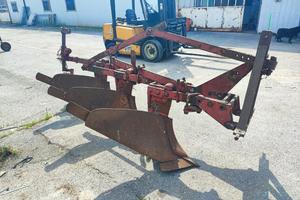 Aratro trivomere Rossetto