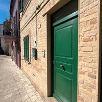 In pieno centro con ingresso autonomo