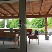 TRE LOCALI SEMI-INDIPENDENTE CON 120MQ DI TERRAZ