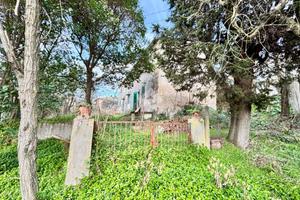 CASA INDIPENDENTE A CAPRAIA E LIMITE