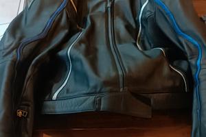tuta Dainese per motociclista 
