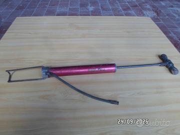 Pompa di gonfiaggio per Lambretta.