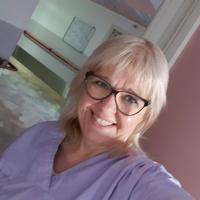 Badante qualificata, oss ad ore o turni