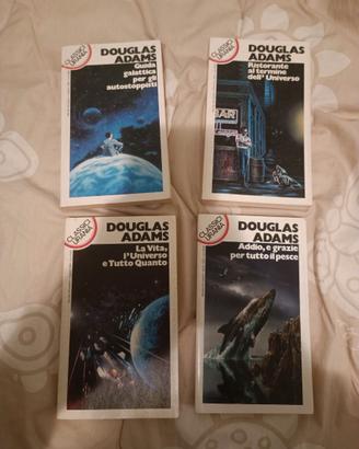 Lotto Douglas Adams 4 volumi serie Guida galattica