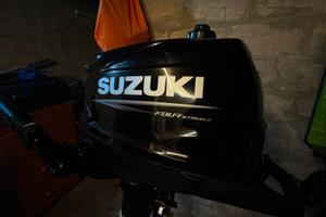 Fuoribordo Suzuki 6cv (2024)