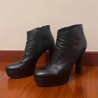 Tronchetti stivaletti 39 in pelle marca L’amour