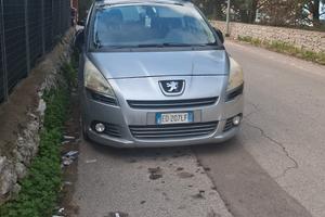 peugeot 5008 anno 2010