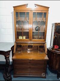 Antica vetrina inglese con ribaltina
