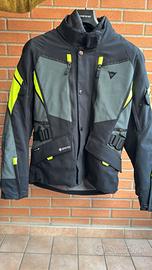 Abbigliamento motociclistico