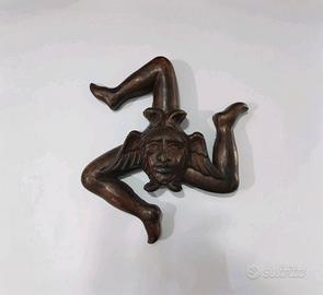 Trinacria In Legno Cm.20. Simbo