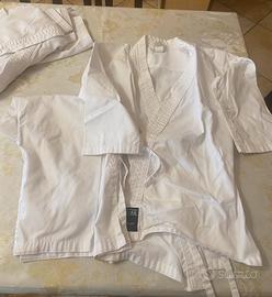 Giacca da karate Decathlon – taglia 130 cm