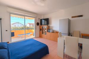 SE/030 Appartamento arredato fronte mare