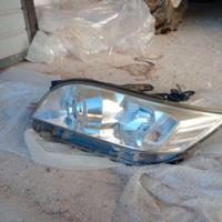 Faro sinistro rav 4 2011