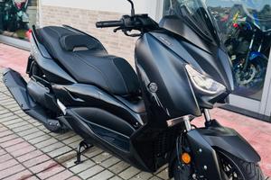 Yamaha X-Max 400 IRON