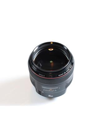 Canon EF 85mm f/1.2 L II USM