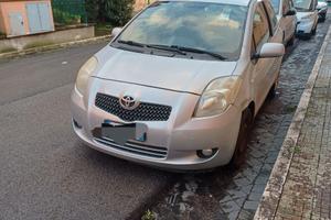 Toyota yaris automatica