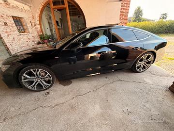 Audi A7    Leggermente trattabile!