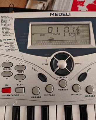 TASTIERA MUSICALE