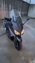 Yamaha T-Max 530