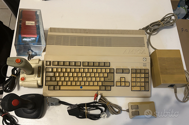 Commodore Amiga 500 Rev 6 Espanso Giochi Joystick