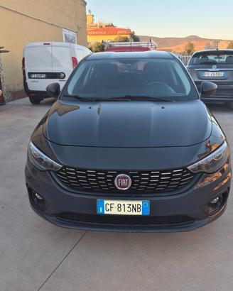 Fiat Tipo 1.4 T-JET MIRROR